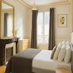 Arc De Triomphe/ Champs-Elysees